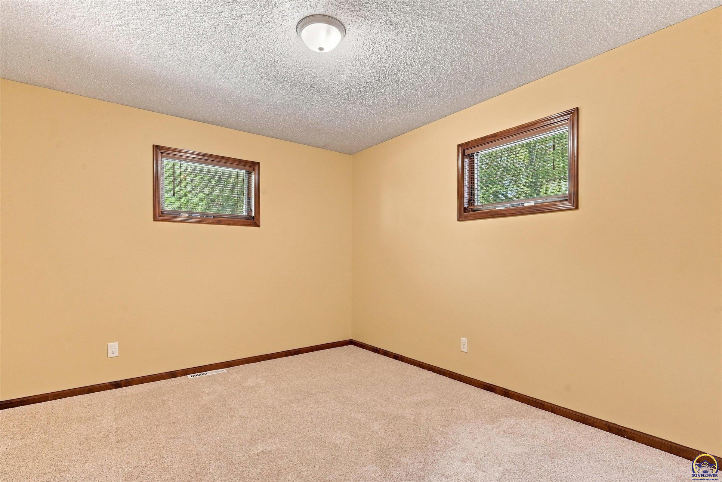 16146 South Morrill Road Scranton, KS 66537 - Photo 16 of 48 Gallery Image 16