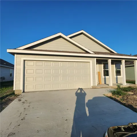 $1,900 | 2726 Winterfell Street, Corpus Christi, TX 78415