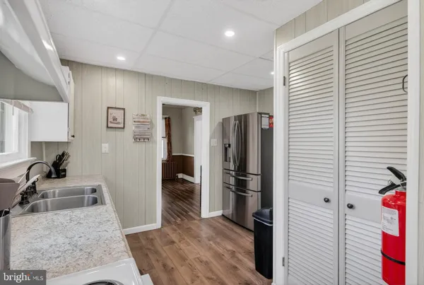 $335,000 | 142 High Street, Woodbury, NJ 08096
