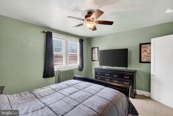 $335,000 | 142 High Street, Woodbury, NJ 08096
