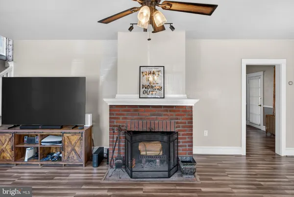 $335,000 | 142 High Street, Woodbury, NJ 08096