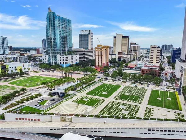 a picture of city view