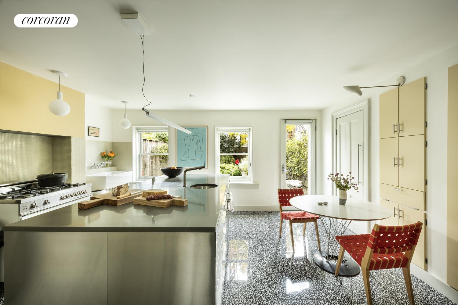 16 2nd Street Brooklyn, NY 11231 - Photo 10 of 67