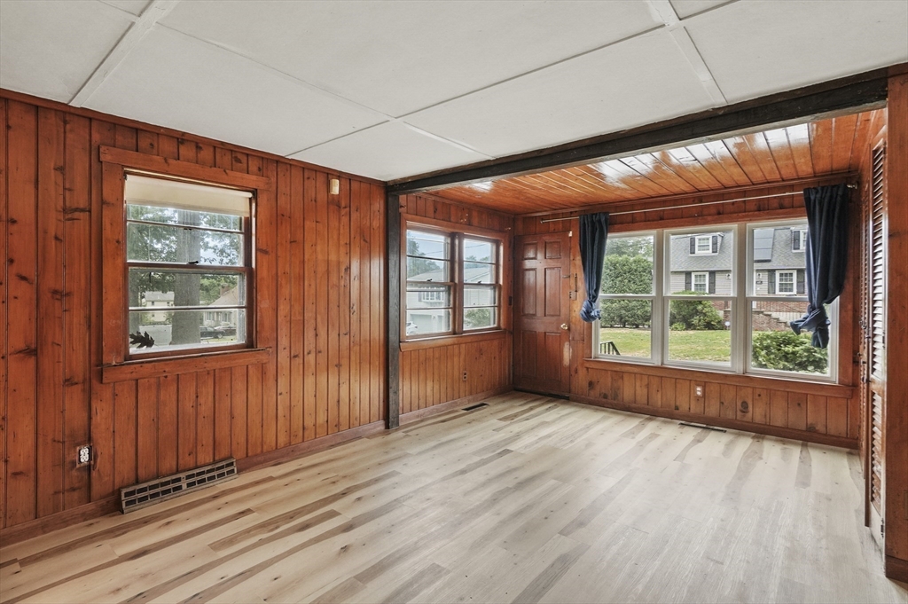 18 Amory Road Marlborough, MA 01752 - Photo 4 of 18 Gallery Image 4