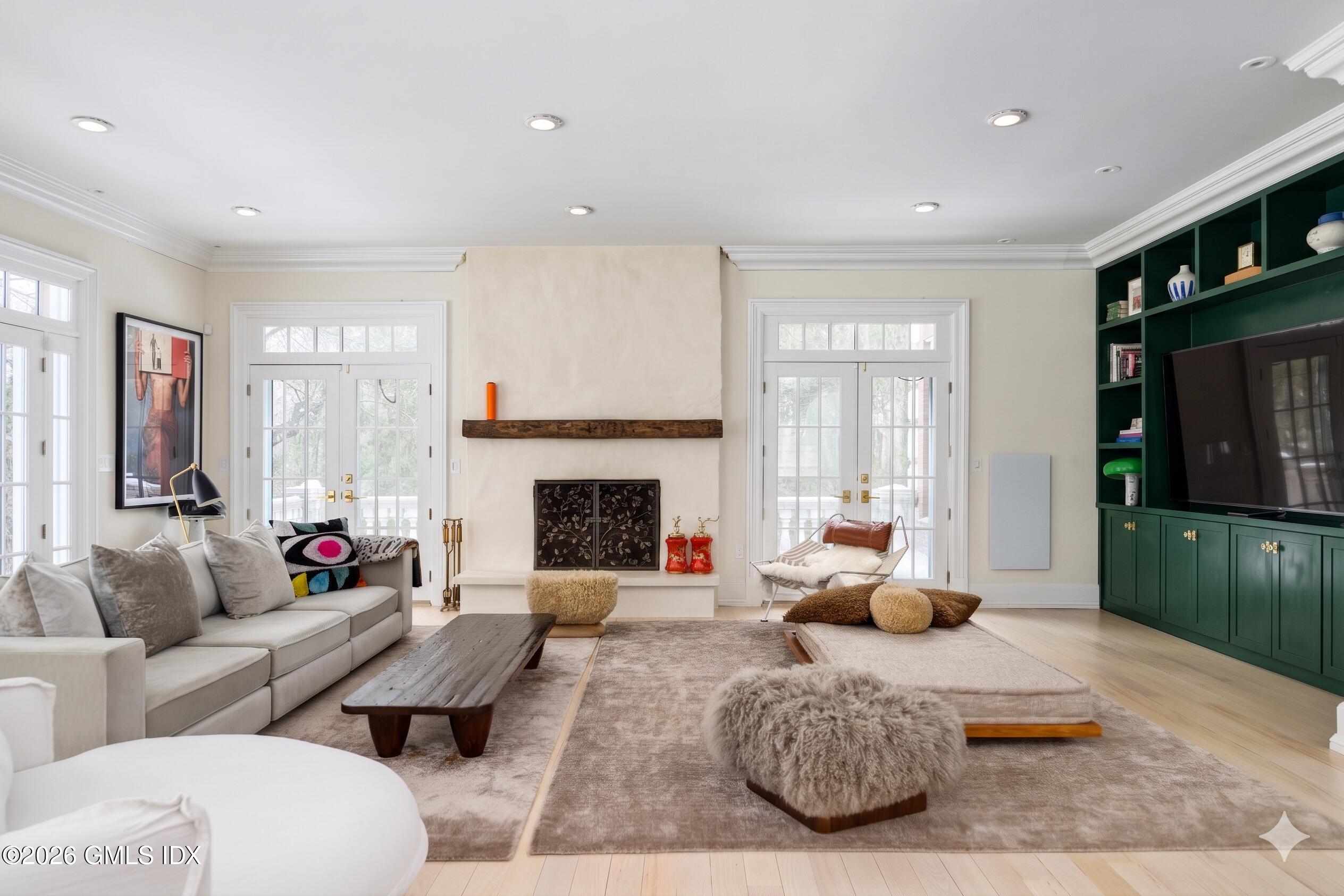 74 Rock Maple Road Greenwich, CT 06830 - Photo 10 of 58 Family Room