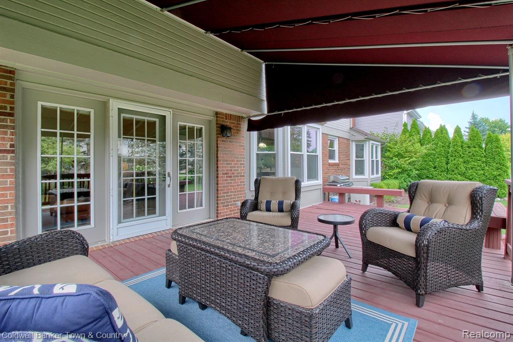 45221 Danbury Road Canton, MI 48188 - Photo 39 of 48 Gallery Image 39