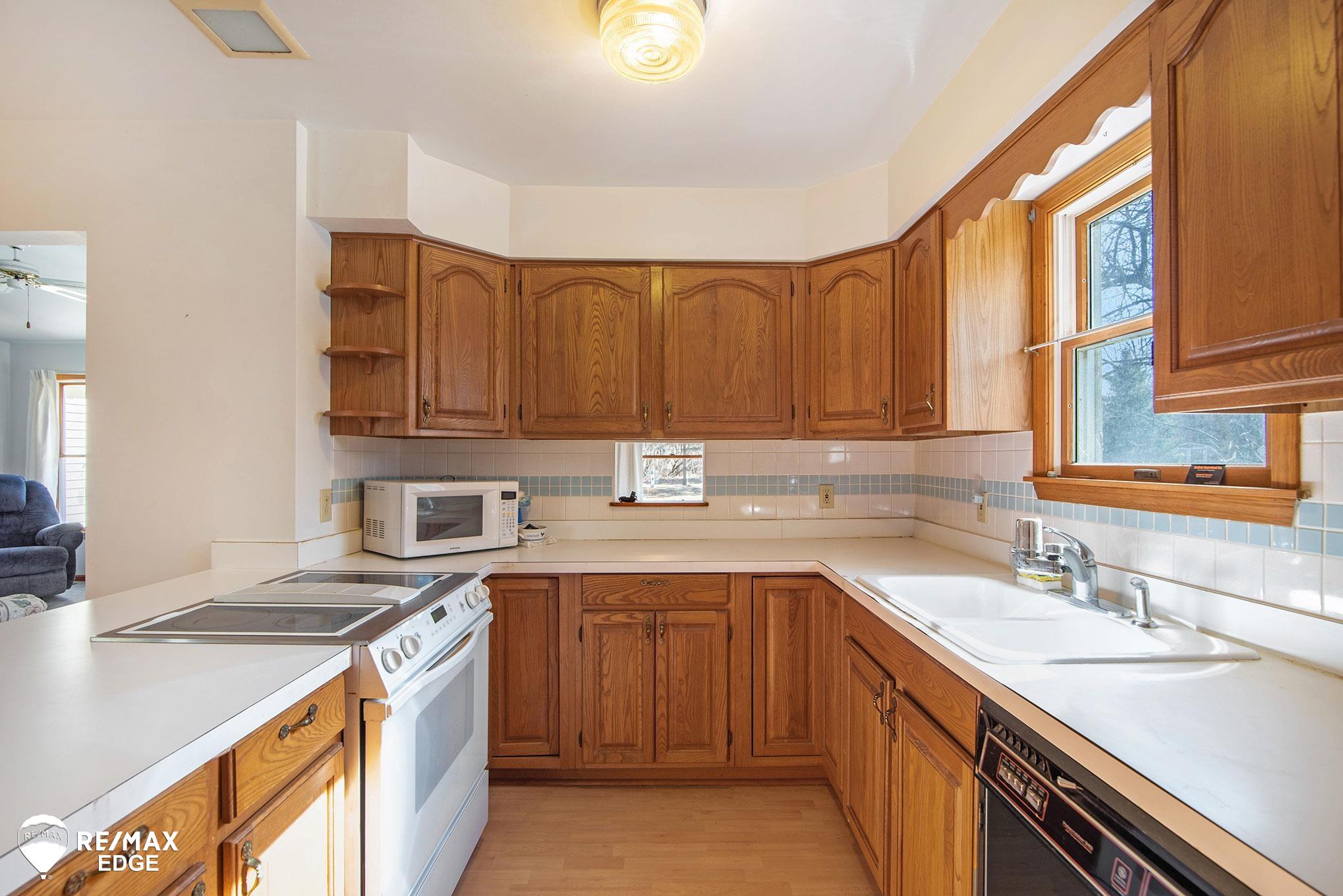 102 Gray Road Lapeer, MI 48446 - Photo 20 of 39