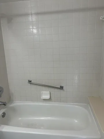 $1,900 | 1003 Green Pine Boulevard, Unit E2, West Palm Beach, FL 33409