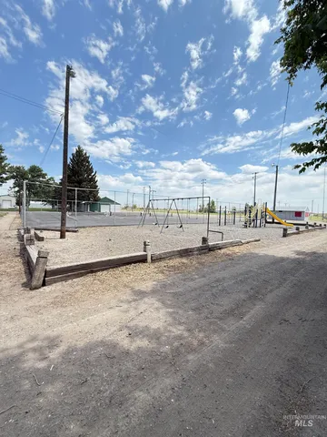 $220,000 | 309 East C Street, Shoshone, ID 83352