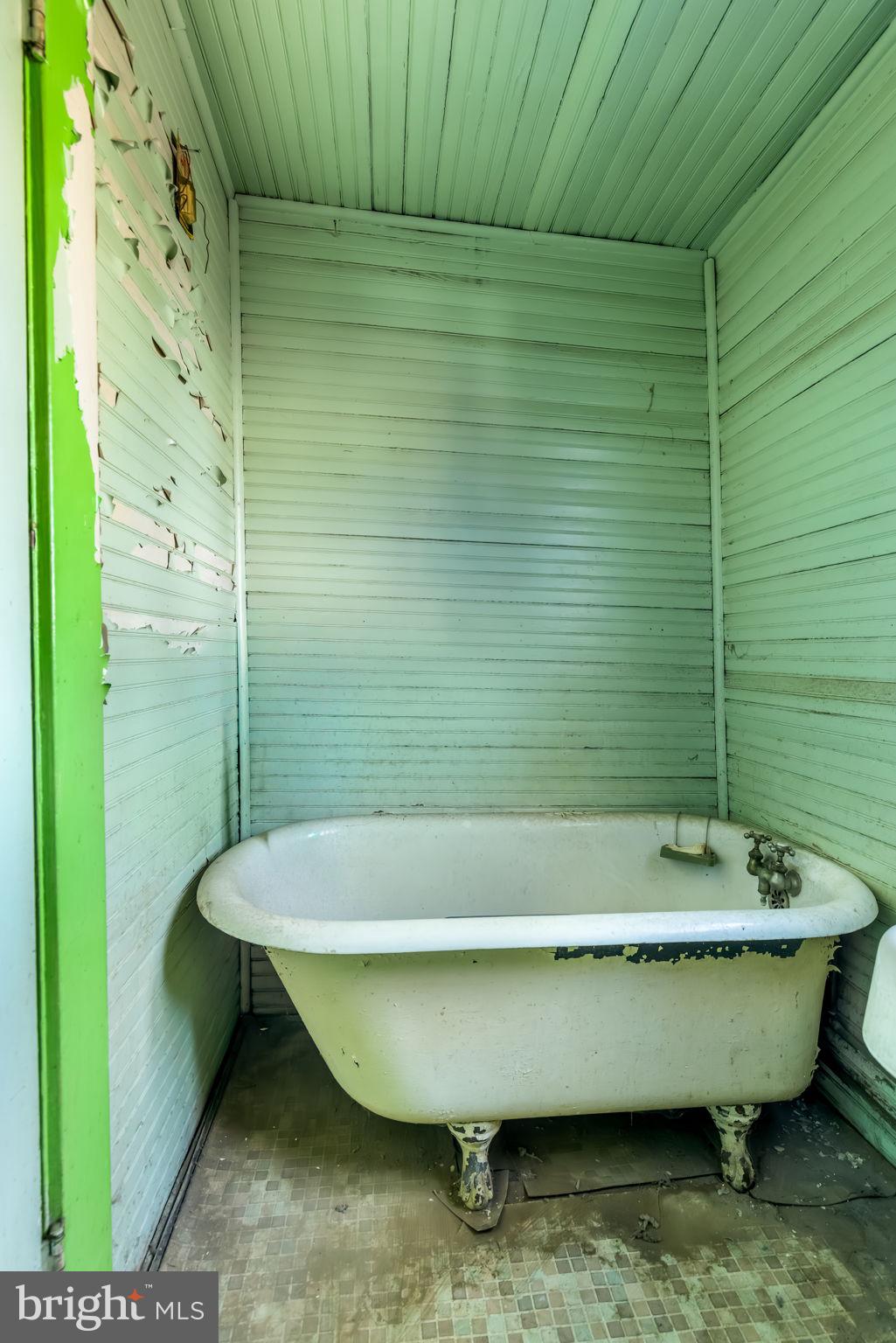169 East Main Street Orange, VA 22960 - Photo 23 of 27 a view of a bathtub in a bathroom