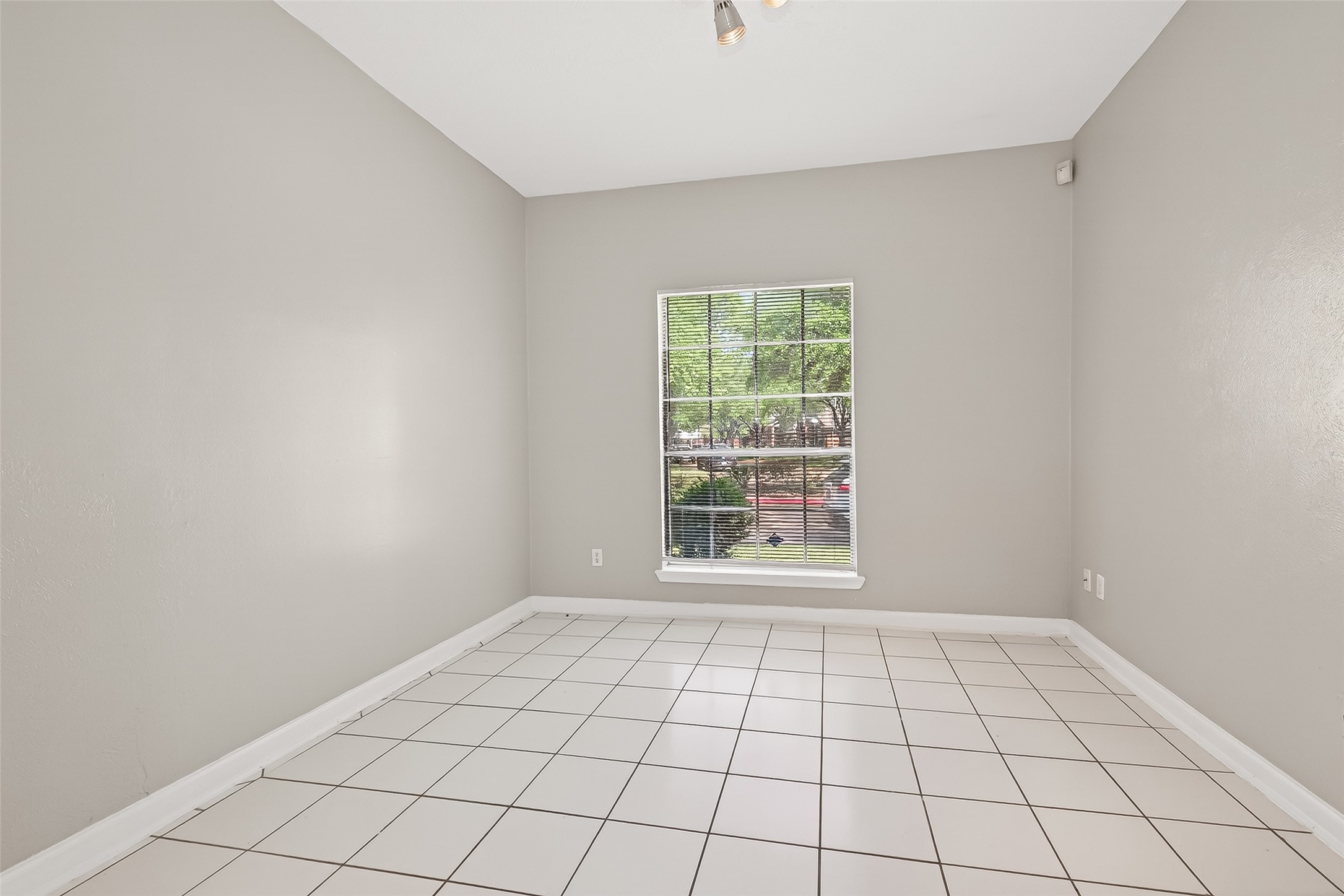 4018 Timber Corner Houston, TX 77082 - Photo 14 of 28