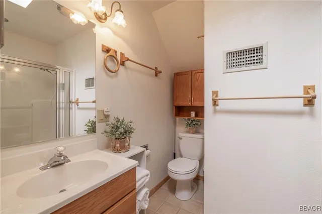 $459,000 | 1118 Bruin Trail, Fawnskin, CA 92333