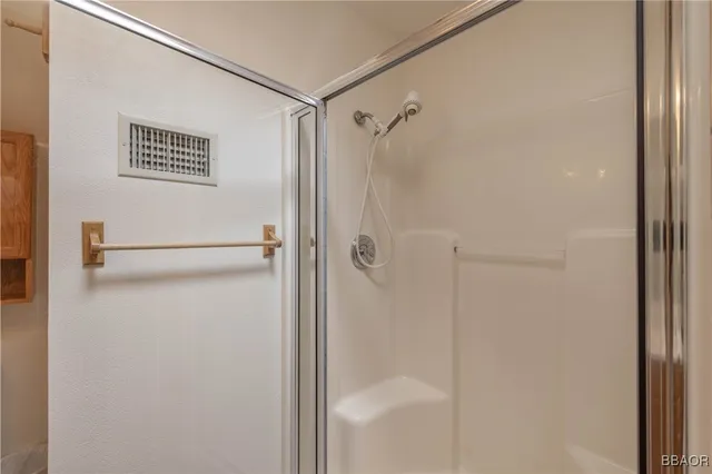 $459,000 | 1118 Bruin Trail, Fawnskin, CA 92333