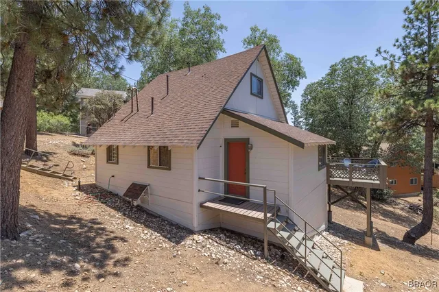 $459,000 | 1118 Bruin Trail, Fawnskin, CA 92333