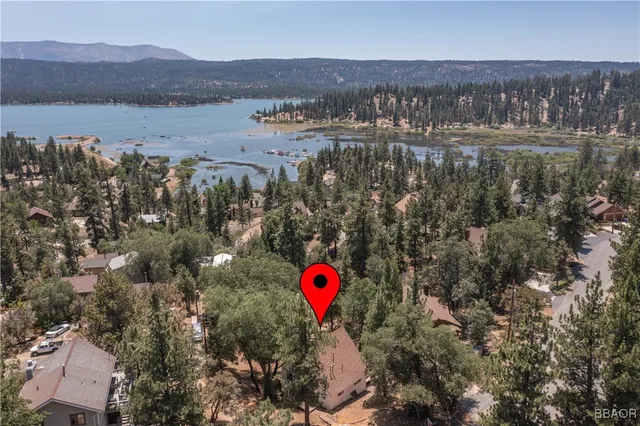$459,000 | 1118 Bruin Trail, Fawnskin, CA 92333