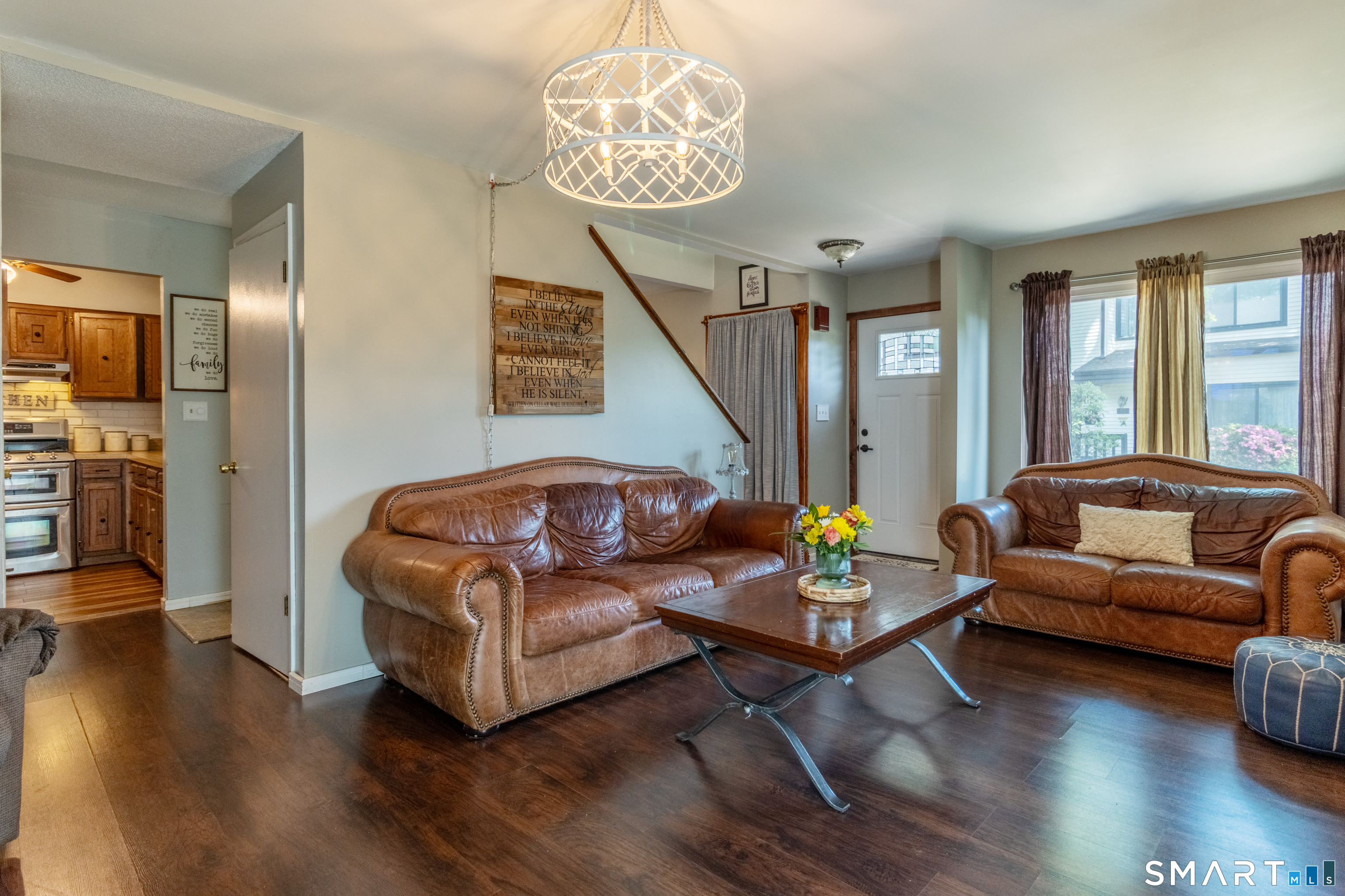 94 Cottonwood Road, Unit 94 Newington, CT 06111 - Photo 4 of 33 Spacious Living Room