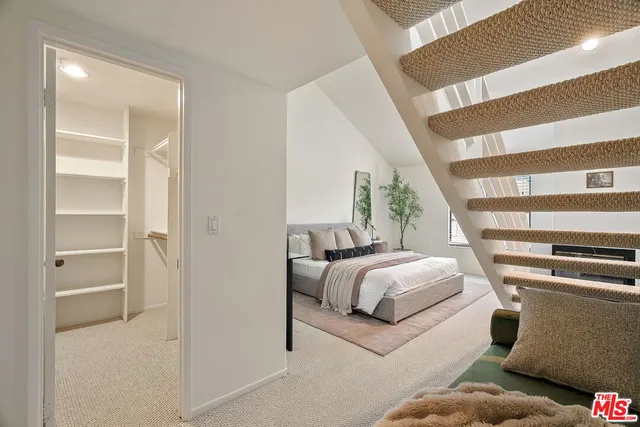 $995,000 | 6805 Hannum Avenue, Culver City, CA 90230