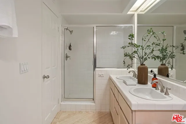 $995,000 | 6805 Hannum Avenue, Culver City, CA 90230