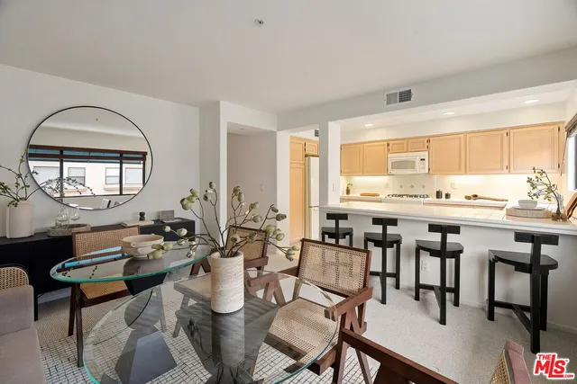 $995,000 | 6805 Hannum Avenue, Culver City, CA 90230