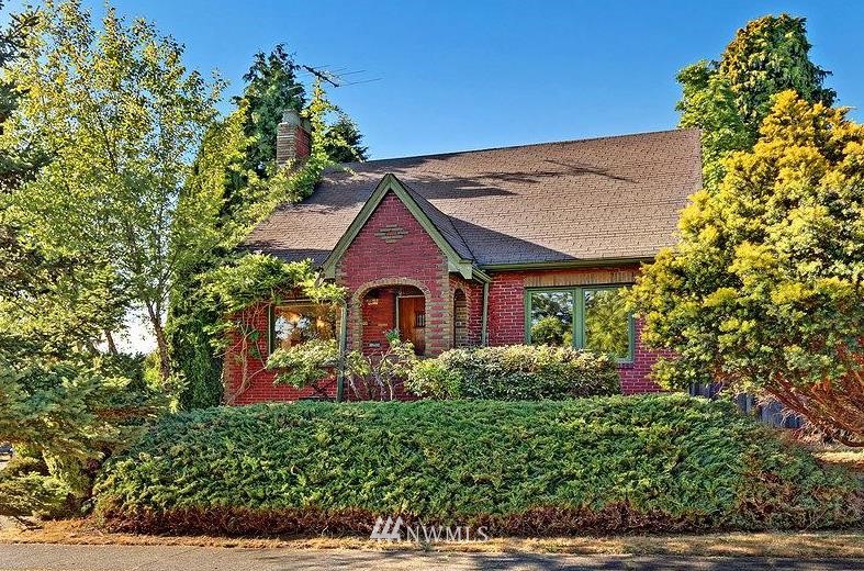 2300 North 57th Street Seattle, WA 98103 - Photo 1 of 21