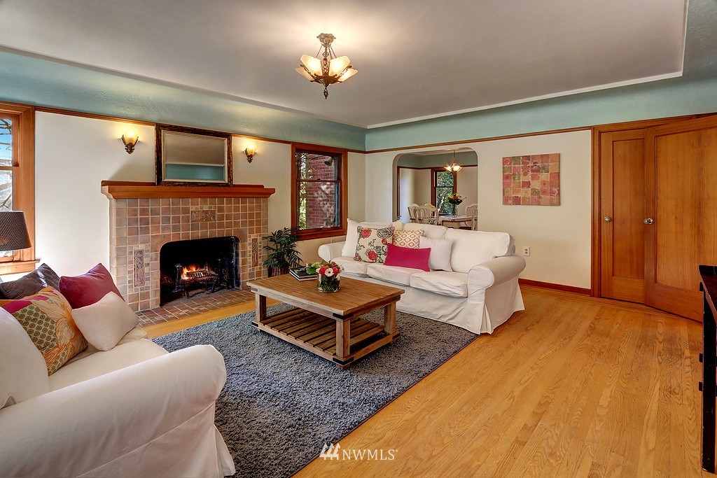 2300 North 57th Street Seattle, WA 98103 - Photo 3 of 21