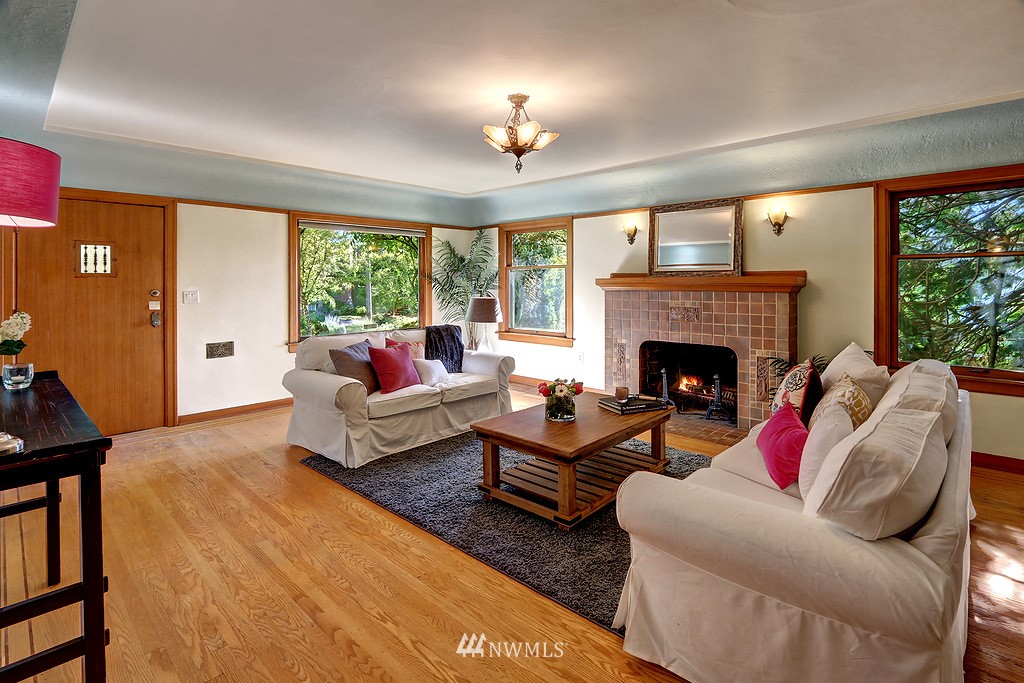 2300 North 57th Street Seattle, WA 98103 - Photo 4 of 21