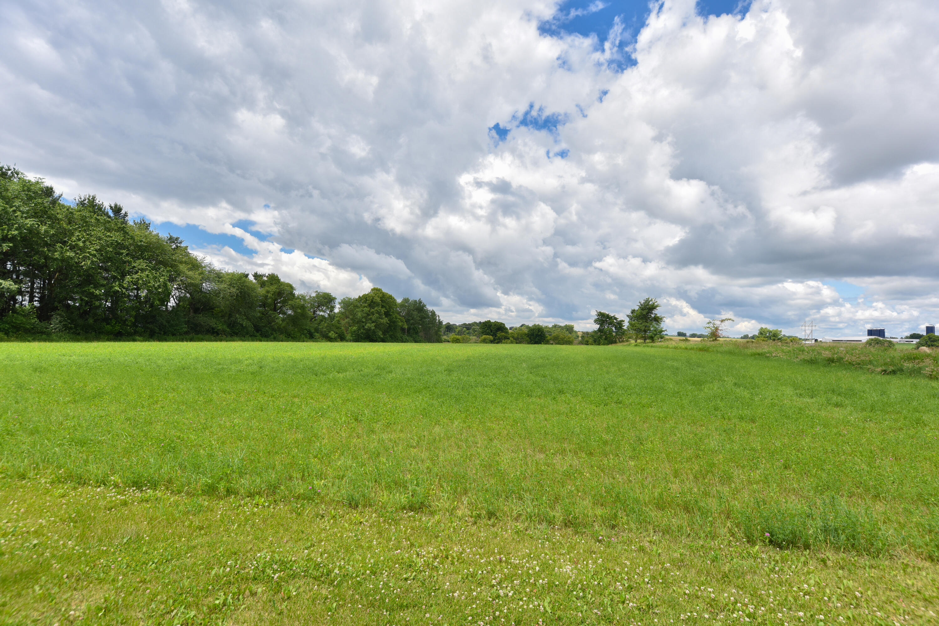 6051 Blueberry Road Addison, WI 53002 - Photo 45 of 52 DSC_0595-2