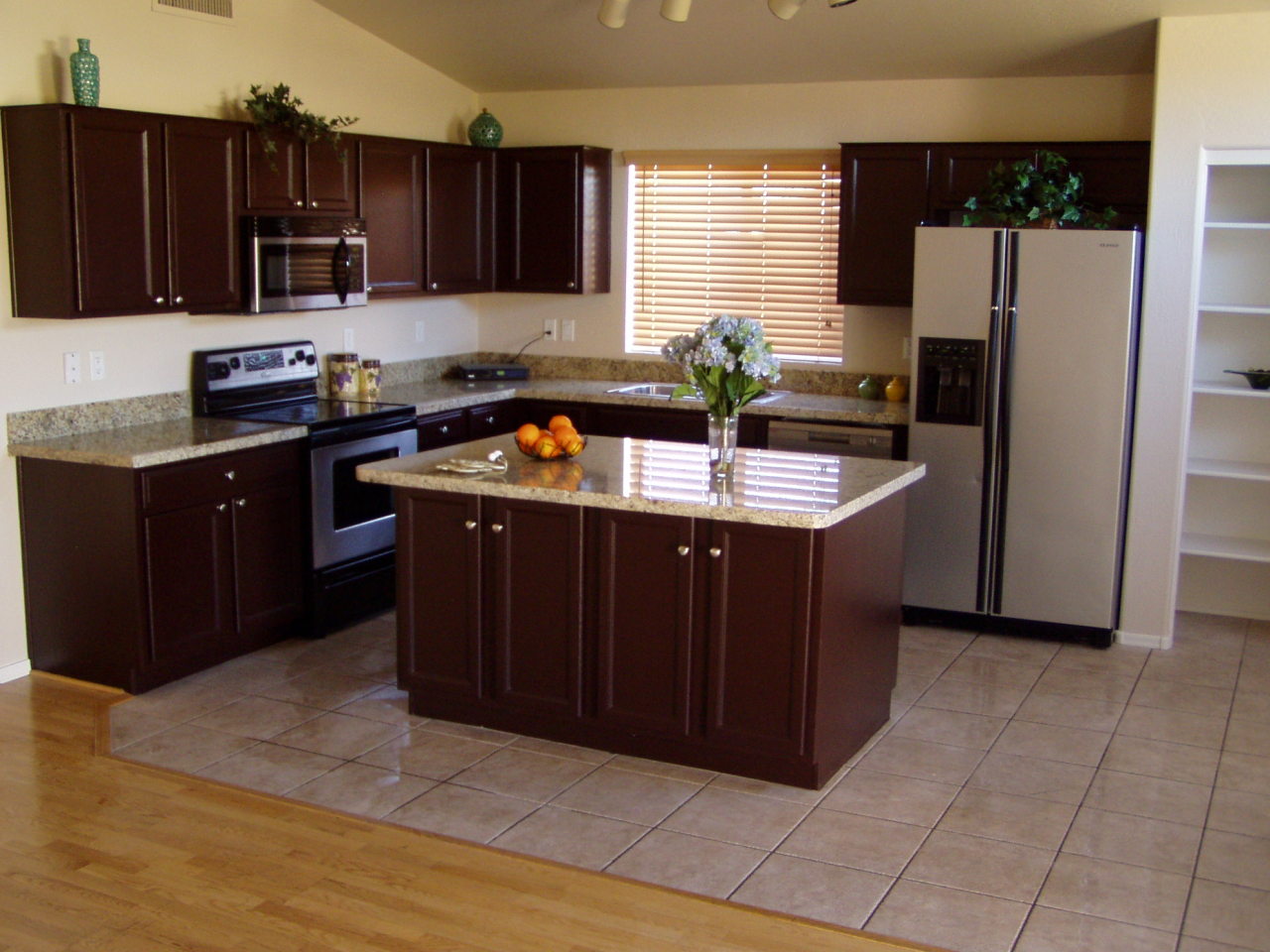 1273 North Exeter Street Chandler, AZ 85225 - Photo 1 of 14 gorgeous kitchen
