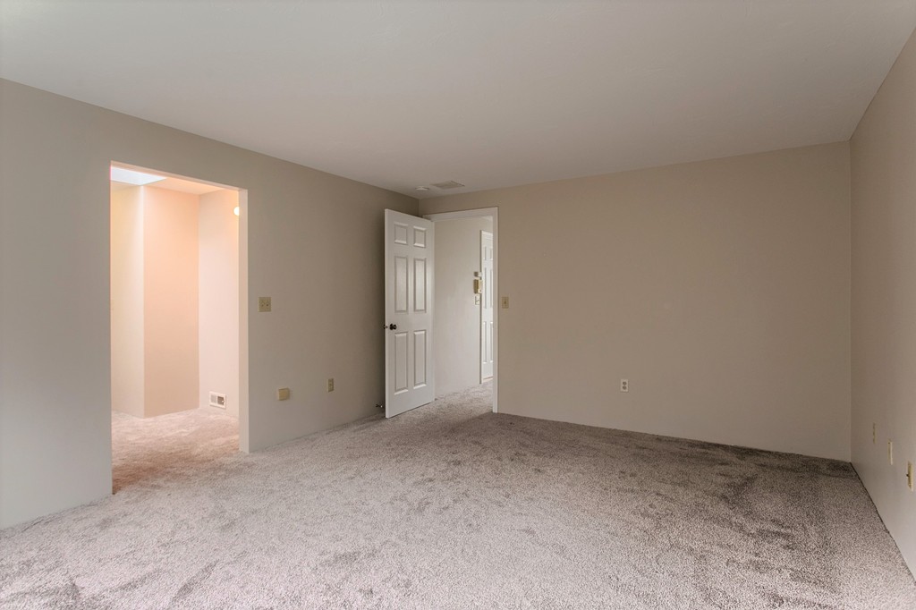 610 Ridgefield Circle, Unit D Clinton, MA 01510 - Photo 21 of 30