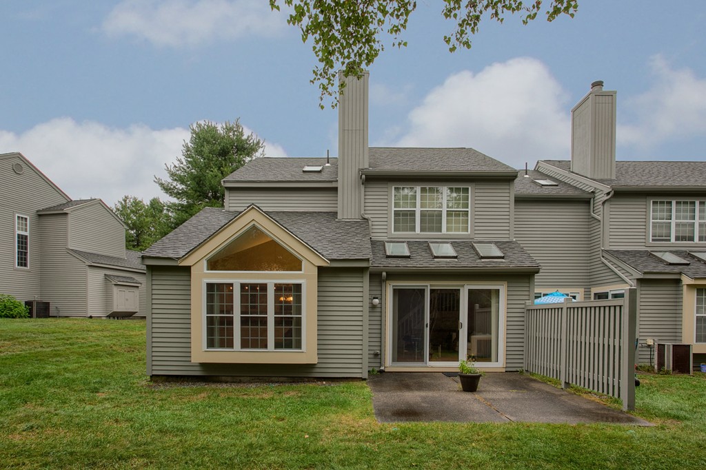 610 Ridgefield Circle, Unit D Clinton, MA 01510 - Photo 26 of 30