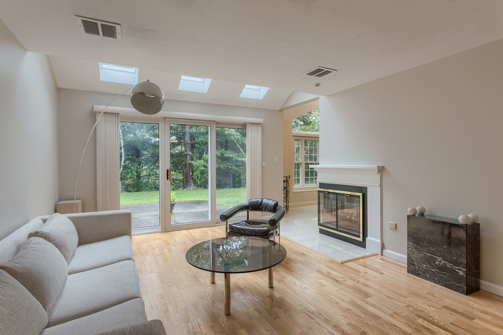 610 Ridgefield Circle, Unit D Clinton, MA 01510 - Photo 10 of 30