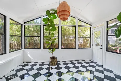 $1,090,000 | 355 19th Street, Atlantic Beach, FL 32233