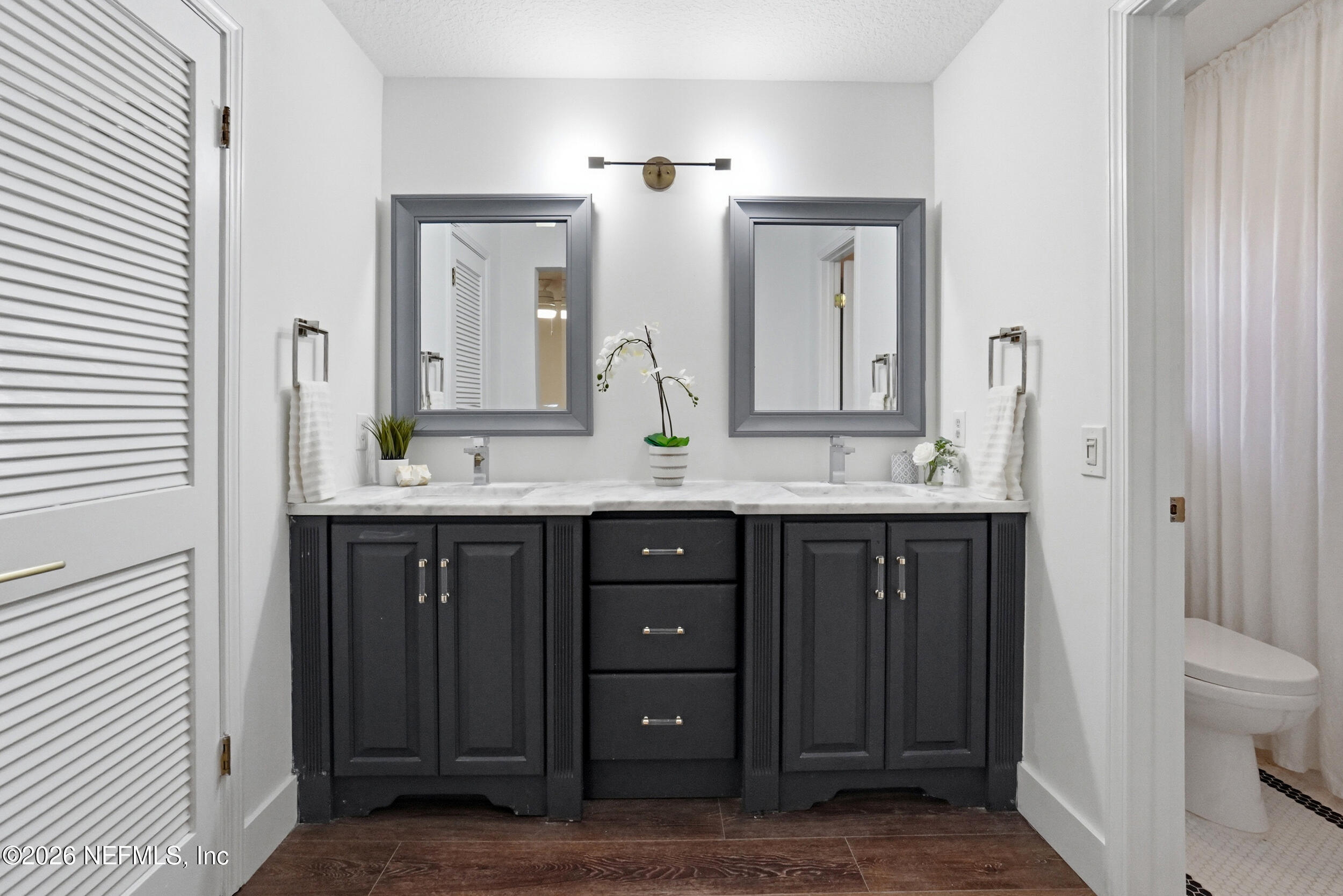 355 19th Street Atlantic Beach, FL 32233 - Photo 21 of 37 Primary Bathroom