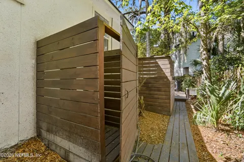 $1,090,000 | 355 19th Street, Atlantic Beach, FL 32233