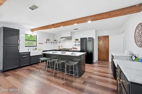 $1,090,000 | 355 19th Street, Atlantic Beach, FL 32233