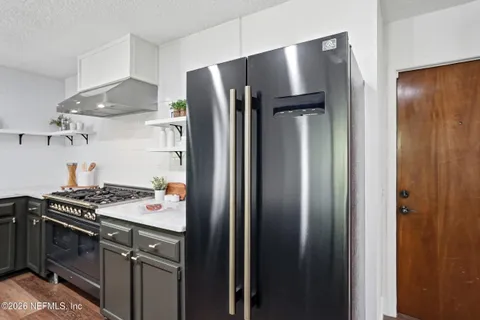 $1,090,000 | 355 19th Street, Atlantic Beach, FL 32233