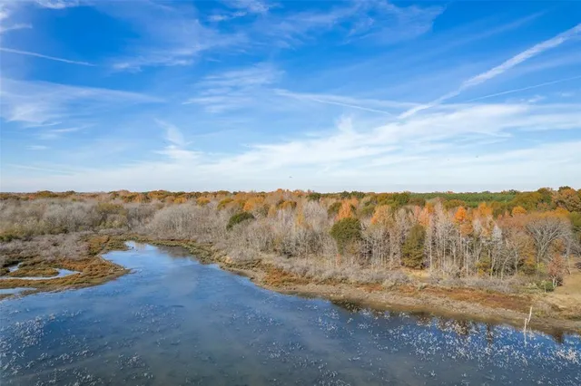 a view of an outdoor space