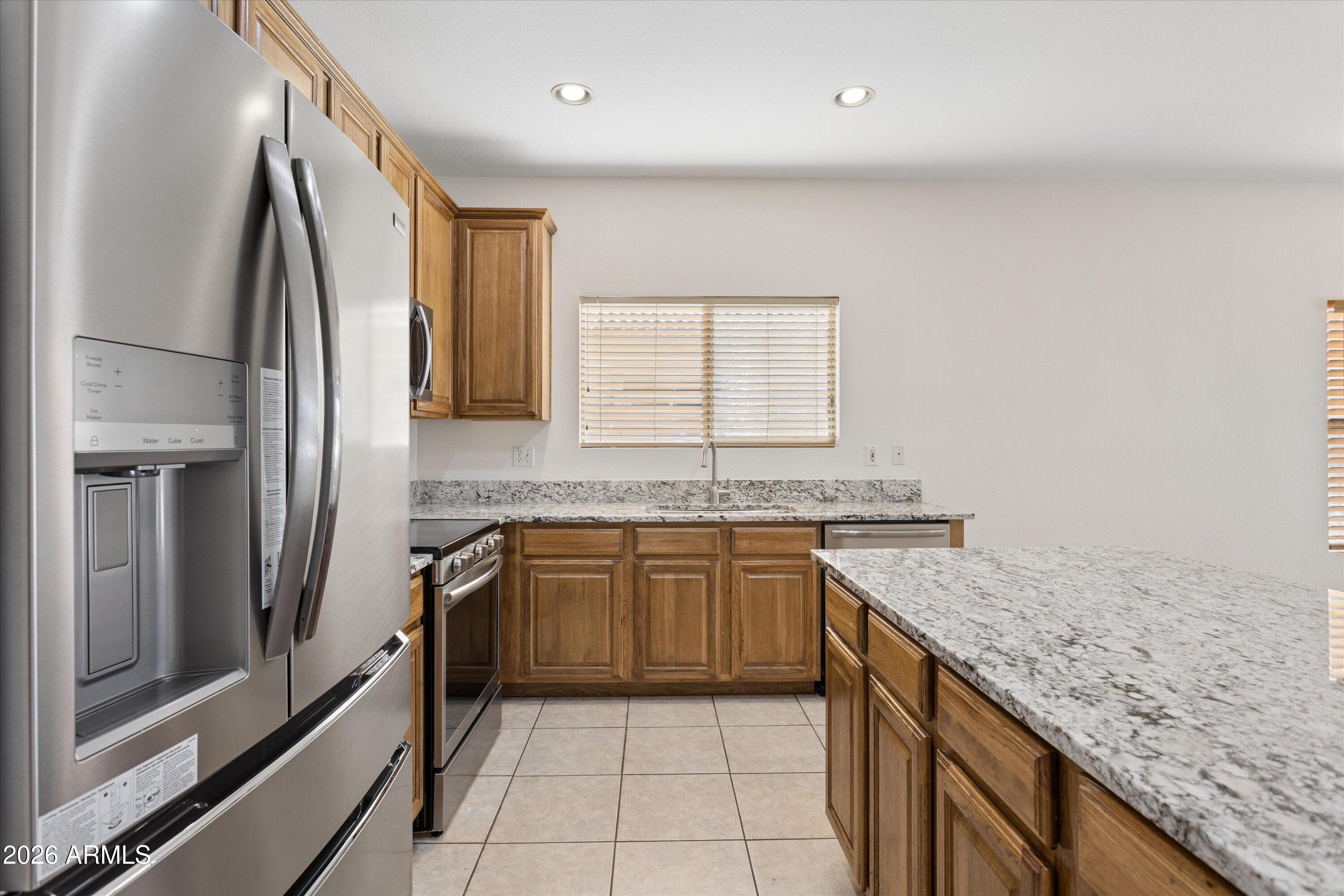 1114 East Pedro Road Phoenix, AZ 85042 - Photo 12 of 33