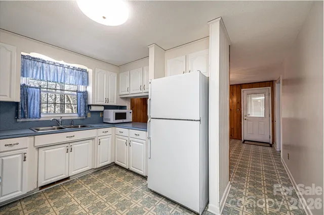 $239,900 | 1005 2nd Street Southeast, Conover, NC 28613