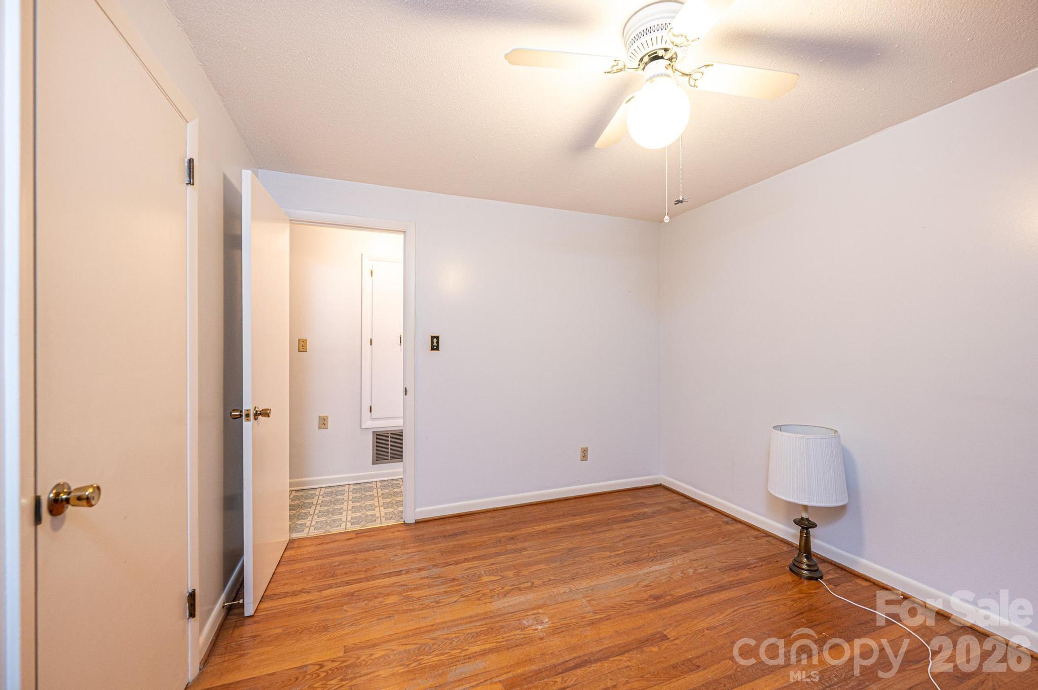 1005 2nd Street Southeast Conover, NC 28613 - Photo 18 of 43