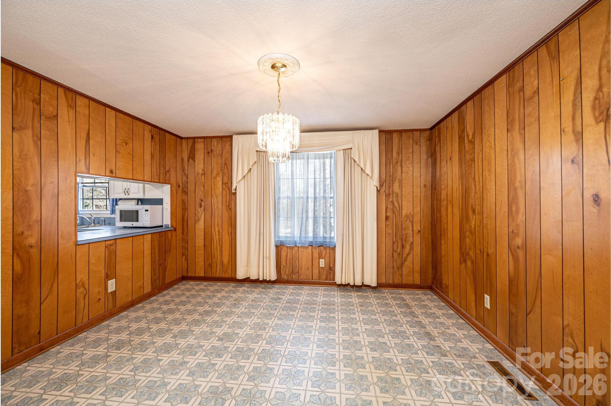 1005 2nd Street Southeast Conover, NC 28613 - Photo 6 of 43