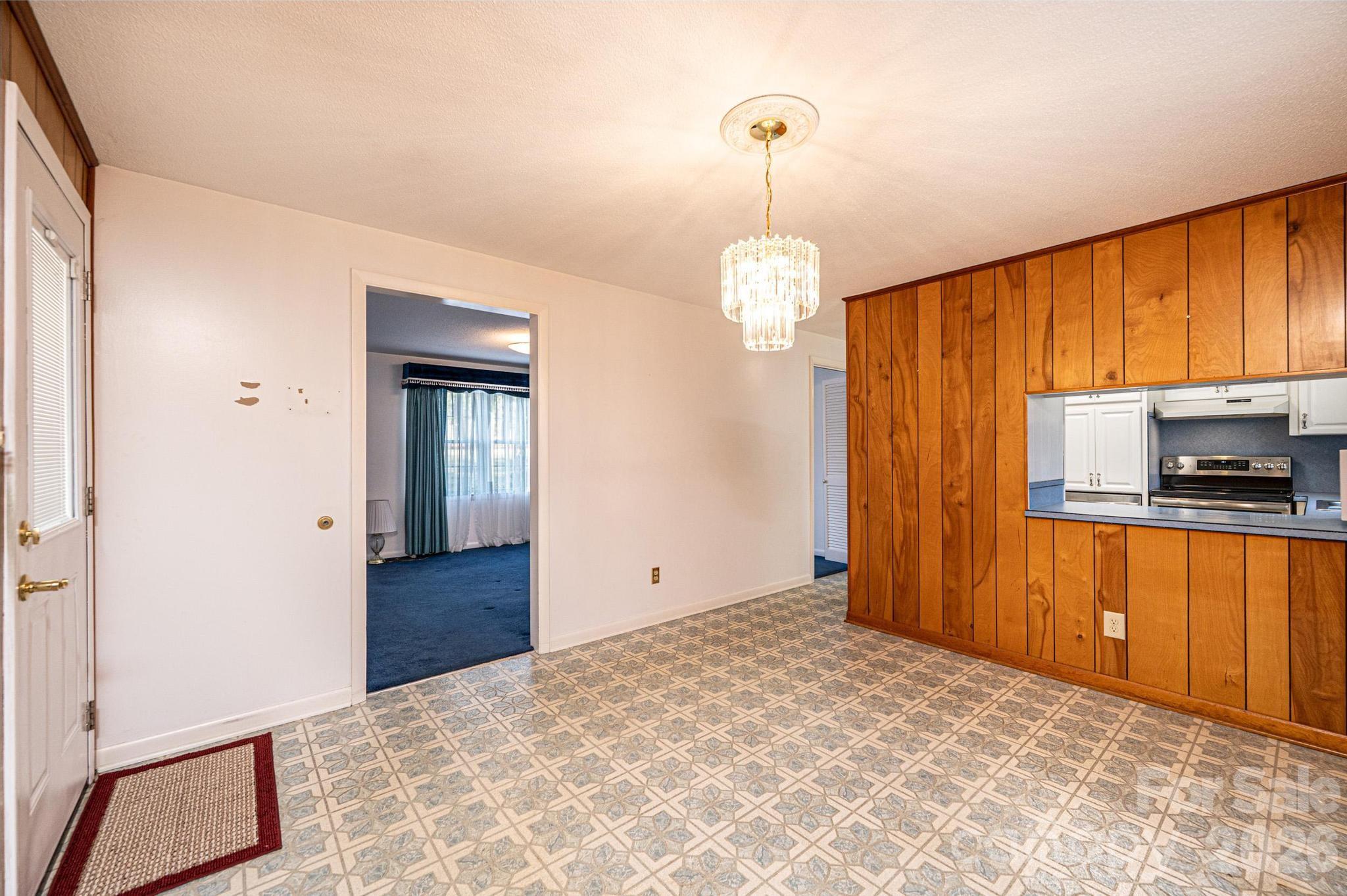 1005 2nd Street Southeast Conover, NC 28613 - Photo 8 of 43