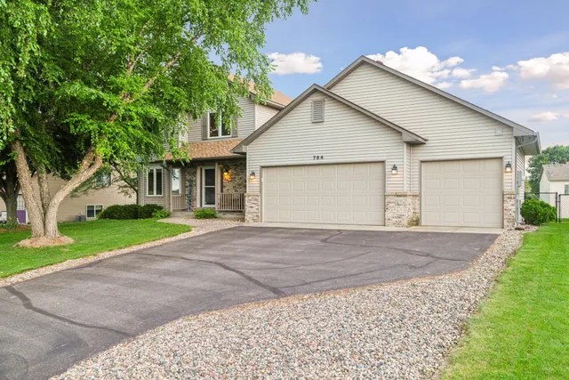 $499,900 | 764 Monnens Avenue, Shakopee, MN 55379