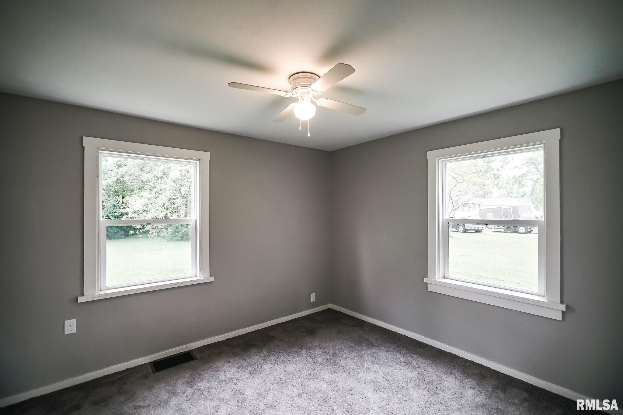 111 Albert Street Washington, IL 61571 - Photo 22 of 49 Gallery Image 22