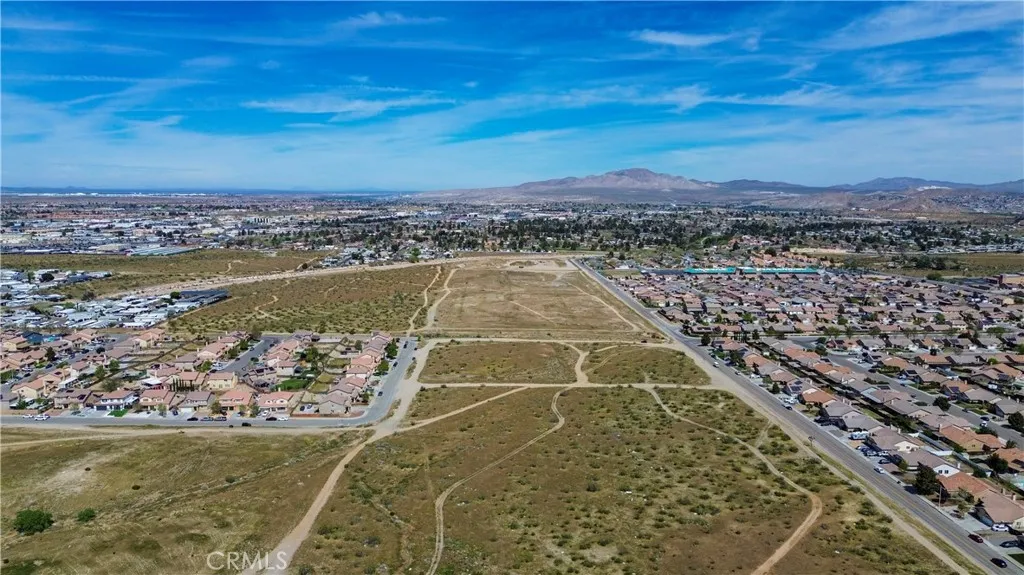 0 8th Victorville, CA 92395 - Photo 2 of 10 a view of a city
