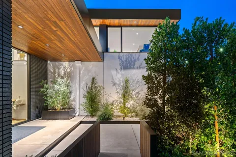 $9,995,000 | 2261 Hercules Drive, Los Angeles, CA 90046