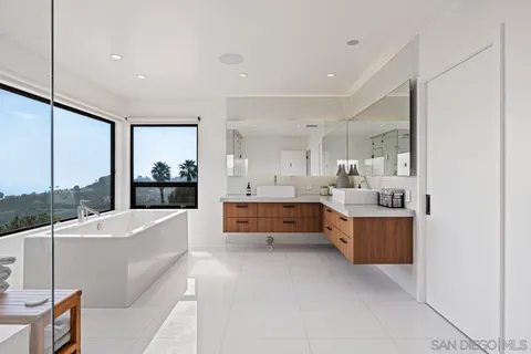 $9,995,000 | 2261 Hercules Drive, Los Angeles, CA 90046