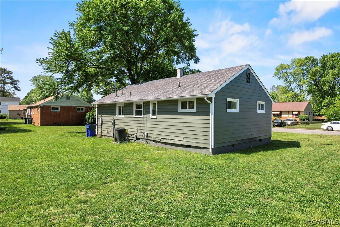 3319 Croydon Road Richmond, VA 23223 - Photo 21 of 22 a front view of a house with a garden