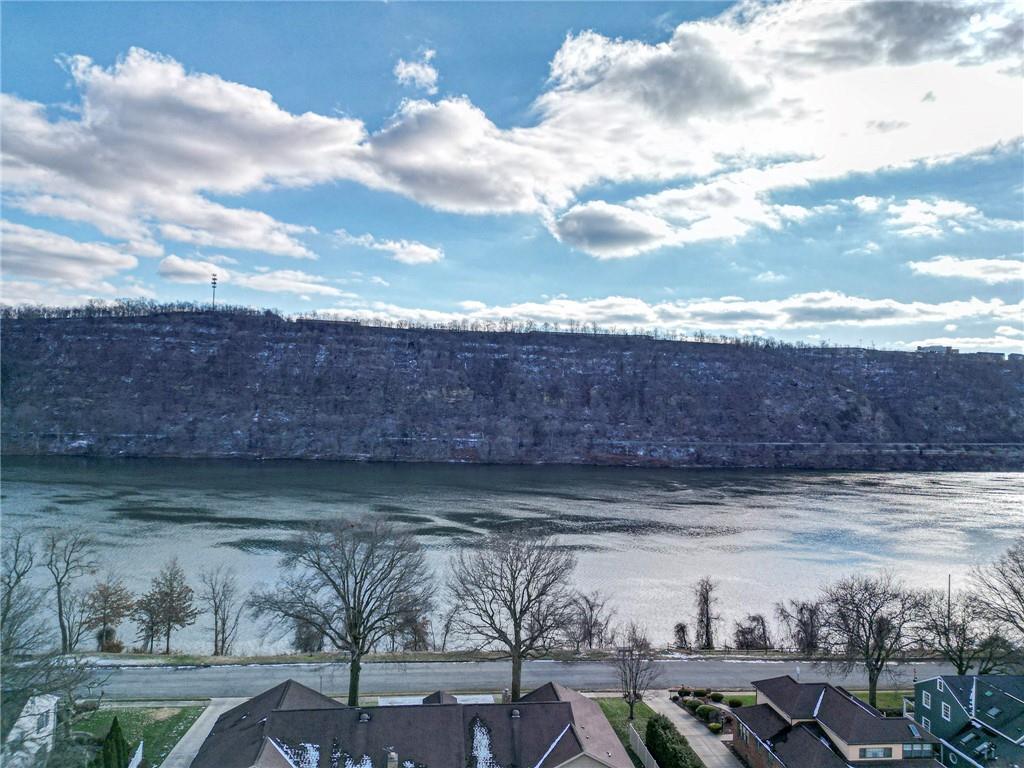 1440 Ohio Street Beaver, PA 15009 - Photo 35 of 36 a view of a backyard