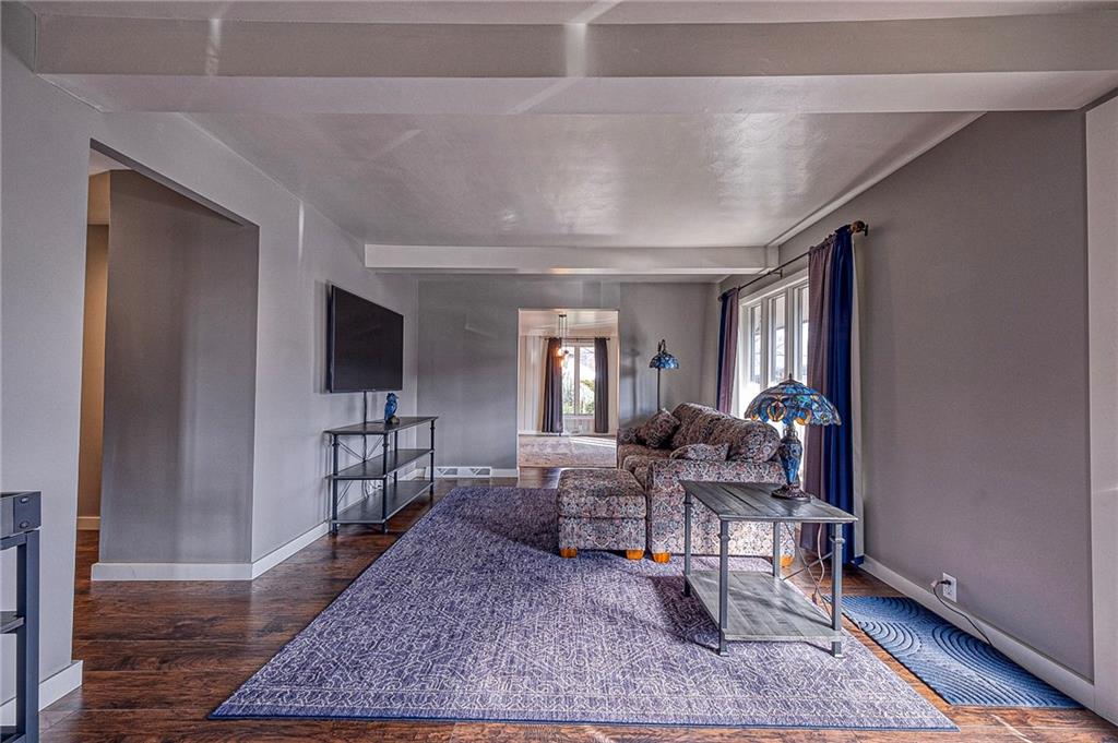 1440 Ohio Street Beaver, PA 15009 - Photo 6 of 36 a living room with furniture and a flat screen tv